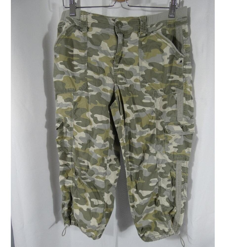 Style & Co Women's Size 10 Camo Print Cropped Cargo Pants